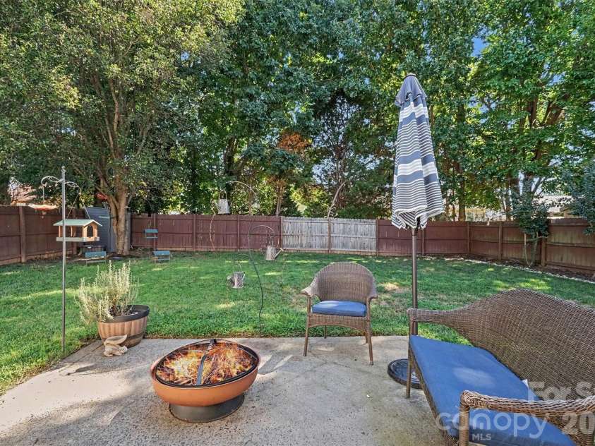 138 Nahcotta Drive, Mooresville, NC 28115.  MLS# CAR4407594, YatesRealty ID 43003. Backyard