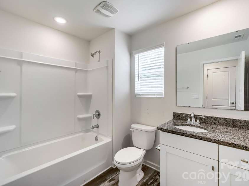 244 Valleybrook Lane, Troutman, NC 28166.  MLS# CAR4411289, YatesRealty ID 43004. Bath 2