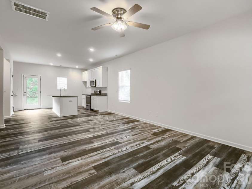 244 Valleybrook Lane, Troutman, NC 28166.  MLS# CAR4411289, YatesRealty ID 43004. Great Room