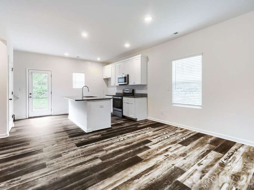 244 Valleybrook Lane, Troutman, NC 28166.  MLS# CAR4411289, YatesRealty ID 43004. Kitchen