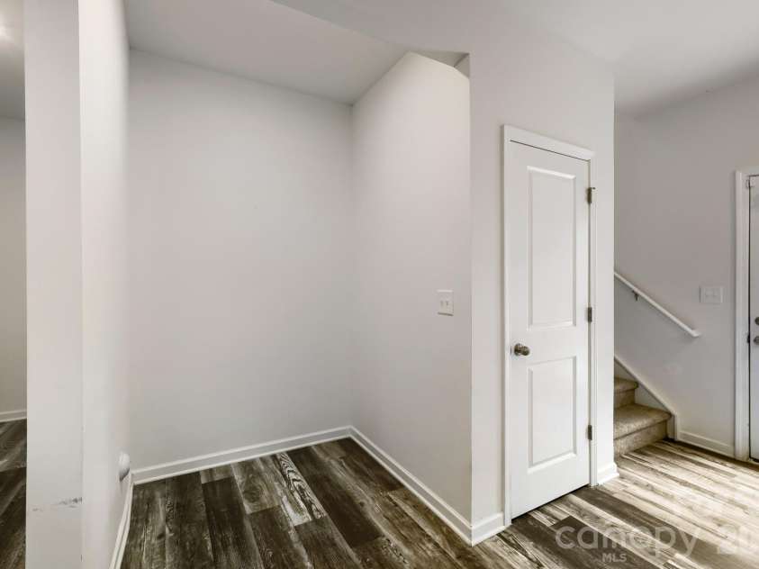 244 Valleybrook Lane, Troutman, NC 28166.  MLS# CAR4411289, YatesRealty ID 43004. Office Nook