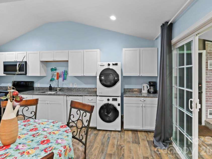 548 Cherry Mountain Street, Forest City, NC 28043.  MLS# CAR4406316, YatesRealty ID 43005. 