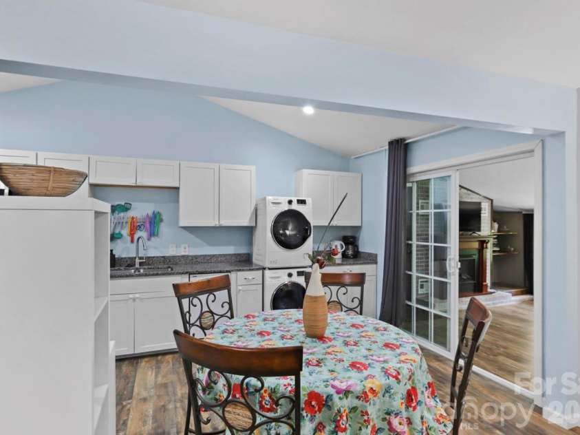 548 Cherry Mountain Street, Forest City, NC 28043.  MLS# CAR4406316, YatesRealty ID 43005. 