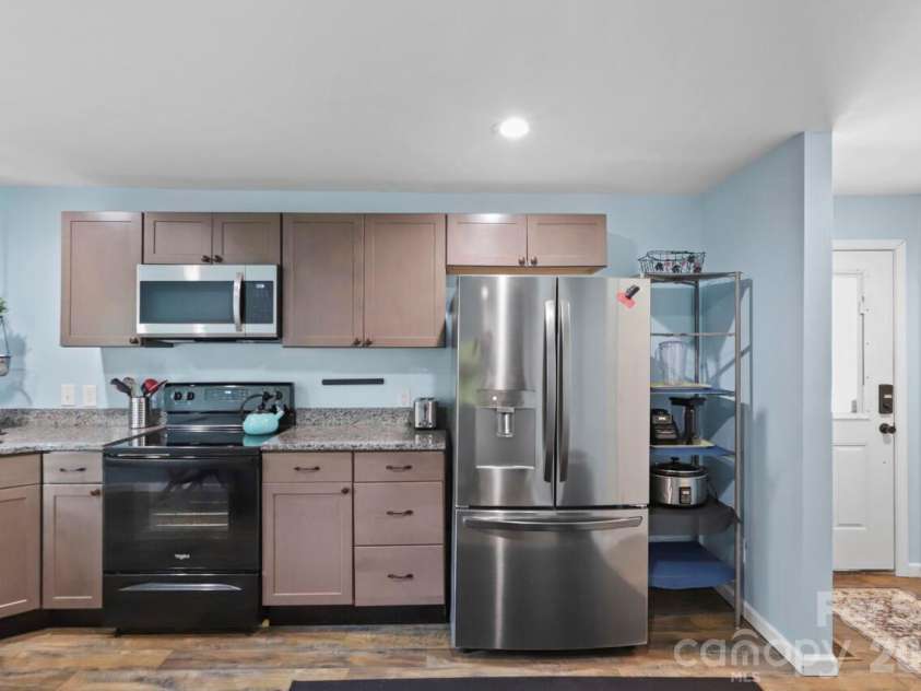 548 Cherry Mountain Street, Forest City, NC 28043.  MLS# CAR4406316, YatesRealty ID 43005. 