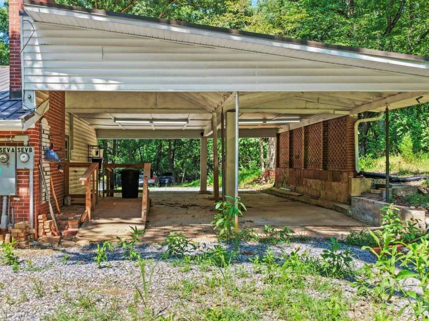 548 Cherry Mountain Street, Forest City, NC 28043.  MLS# CAR4406316, YatesRealty ID 43005. 