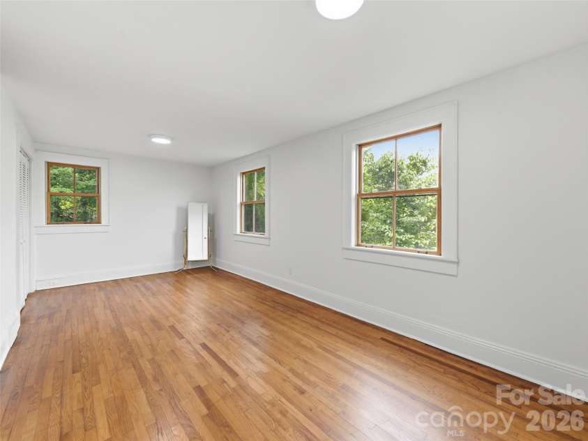 279 Longview Drive, Waynesville, NC 28786.  MLS# CAR4409921, YatesRealty ID 43009. 
