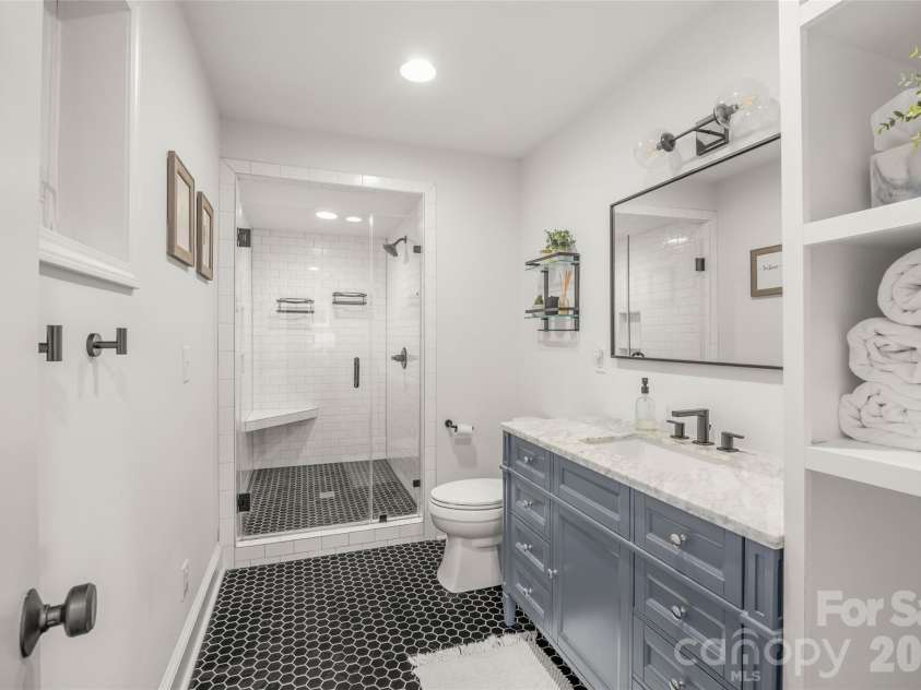 6233 Rose Valley Drive, Charlotte, NC 28210.  MLS# CAR4409531, YatesRealty ID 43010. 