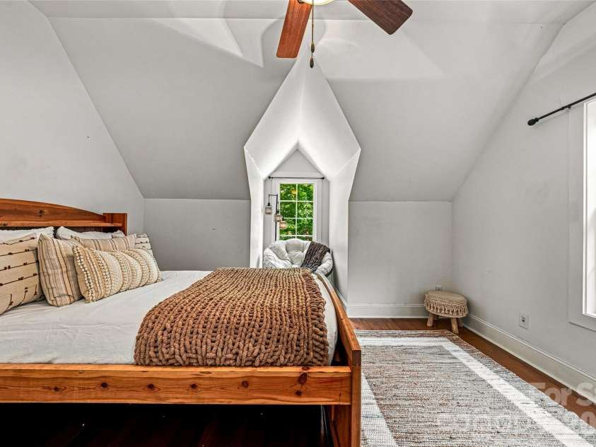 90 Ashley Woods Drive, Arden, NC 28704.  MLS# CAR4392883, YatesRealty ID 43011. Bedroom