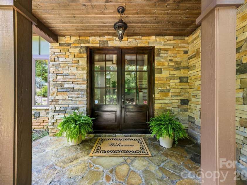 90 Ashley Woods Drive, Arden, NC 28704.  MLS# CAR4392883, YatesRealty ID 43011. Welcome Home!