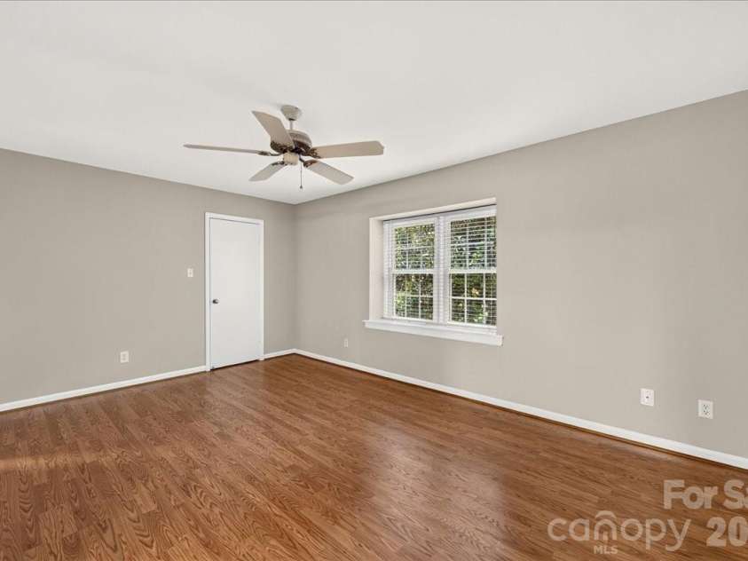 1700 Roxborough Road, Charlotte, NC 28211.  MLS# CAR4405926, YatesRealty ID 43013. Primary bedroom