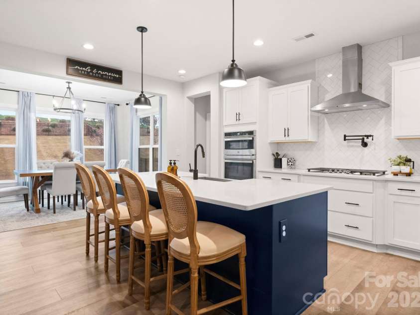 7017 Kingfisher Way, Belmont, NC 28012.  MLS# CAR4407634, YatesRealty ID 43014. 