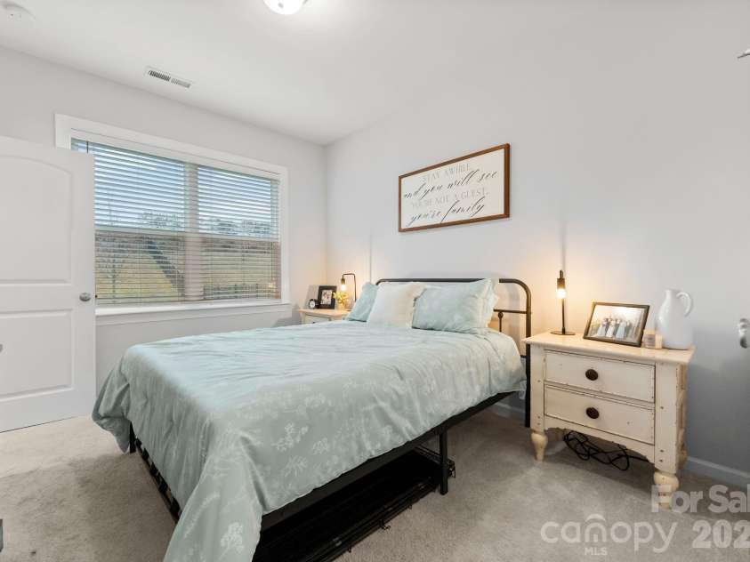 7017 Kingfisher Way, Belmont, NC 28012.  MLS# CAR4407634, YatesRealty ID 43014. 