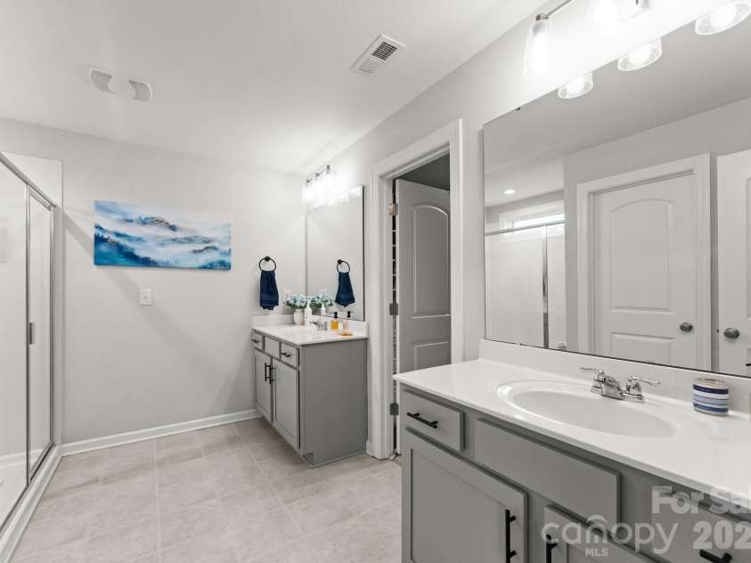 7017 Kingfisher Way, Belmont, NC 28012.  MLS# CAR4407634, YatesRealty ID 43014. 