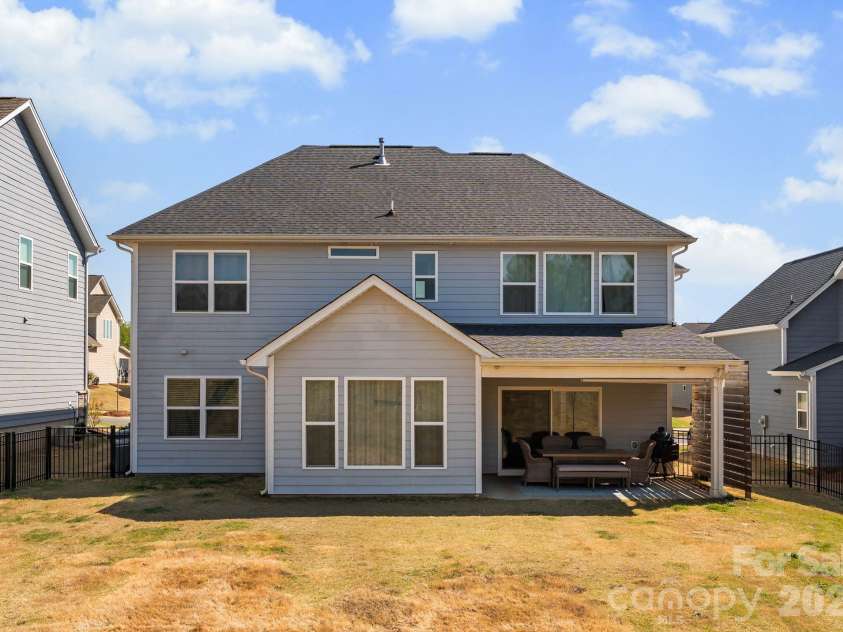 7017 Kingfisher Way, Belmont, NC 28012.  MLS# CAR4407634, YatesRealty ID 43014. 