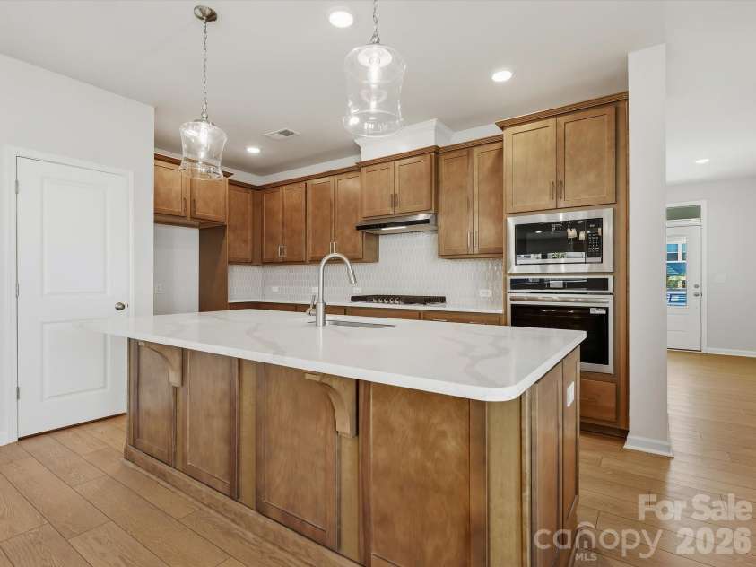 10034 Mamillion Drive, Huntersville, NC 28078.  MLS# CAR4412737, YatesRealty ID 43015. 