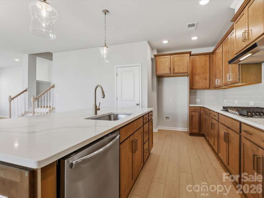 10034 Mamillion Drive, Huntersville, NC 28078.  MLS# CAR4412737, YatesRealty ID 43015. 