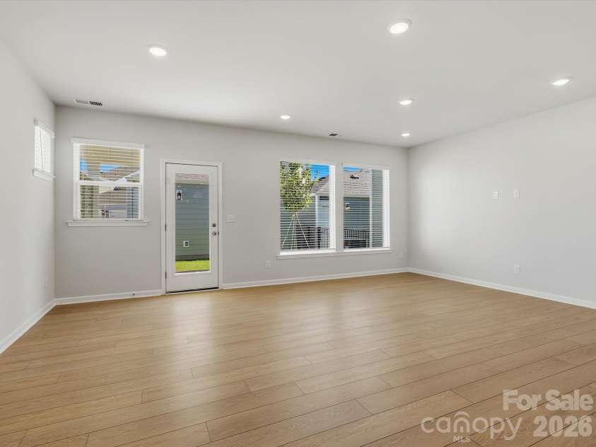 10034 Mamillion Drive, Huntersville, NC 28078.  MLS# CAR4412737, YatesRealty ID 43015. 