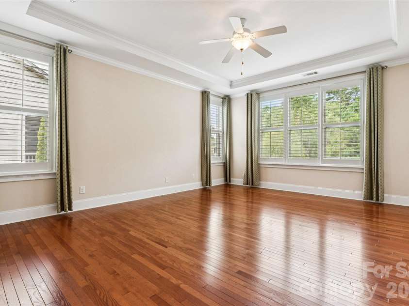 16826 Coves Edge Lane, Charlotte, NC 28278.  MLS# CAR4410840, YatesRealty ID 43017. 