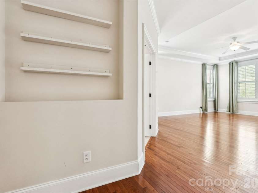 16826 Coves Edge Lane, Charlotte, NC 28278.  MLS# CAR4410840, YatesRealty ID 43017. 