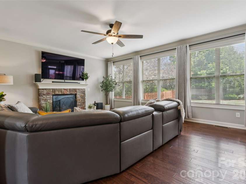 10611 Euclid Avenue, Concord, NC 28027.  MLS# CAR4397396, YatesRealty ID 43018. 