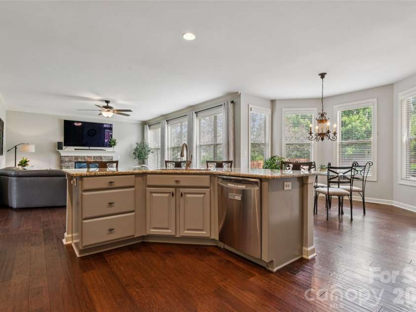 10611 Euclid Avenue, Concord, NC 28027.  MLS# CAR4397396, YatesRealty ID 43018. 