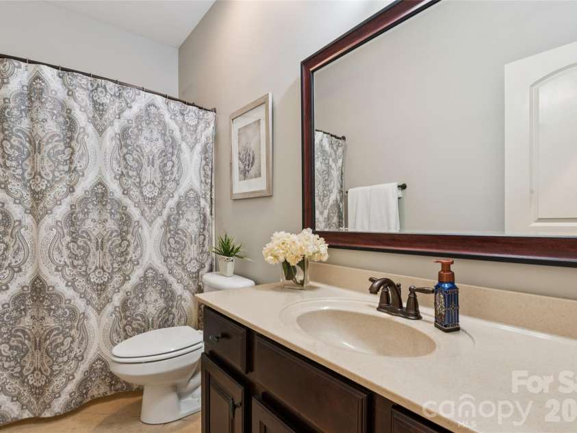 10611 Euclid Avenue, Concord, NC 28027.  MLS# CAR4397396, YatesRealty ID 43018. 