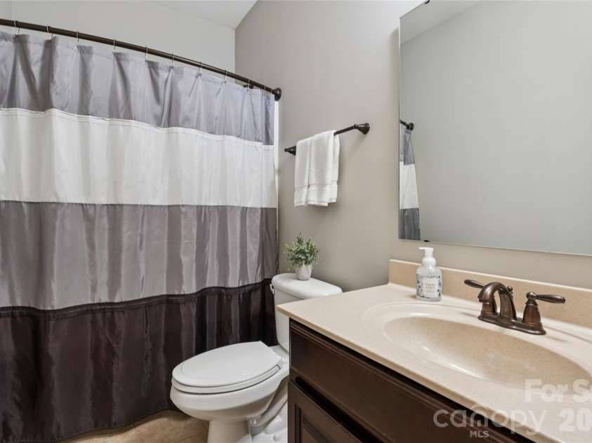 10611 Euclid Avenue, Concord, NC 28027.  MLS# CAR4397396, YatesRealty ID 43018. 