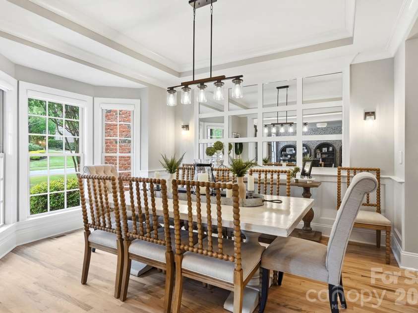 16601 Doves Canyon Lane, Charlotte, NC 28278.  MLS# CAR4389644, YatesRealty ID 43019. 