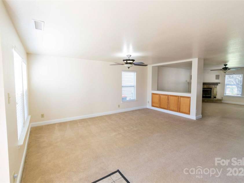 2138 Durand Road, Fort Mill, SC 29715.  MLS# CAR4209216, YatesRealty ID 4302. 