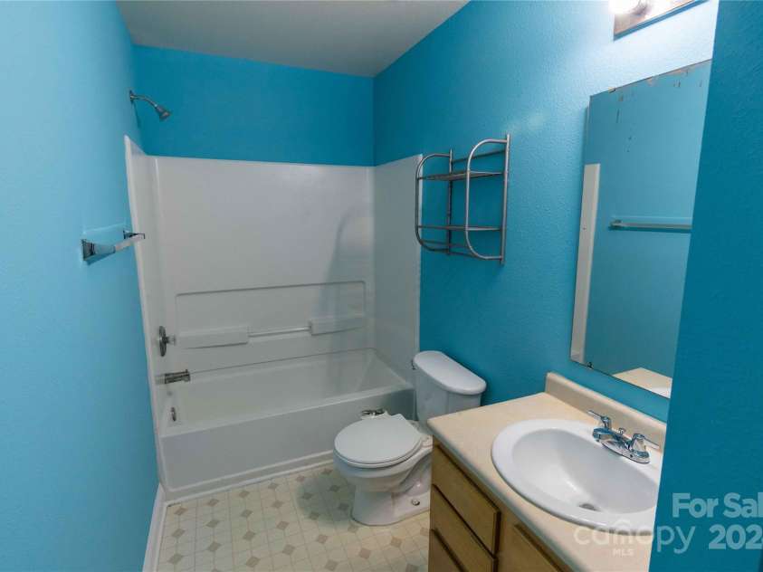 2138 Durand Road, Fort Mill, SC 29715.  MLS# CAR4209216, YatesRealty ID 4302. 