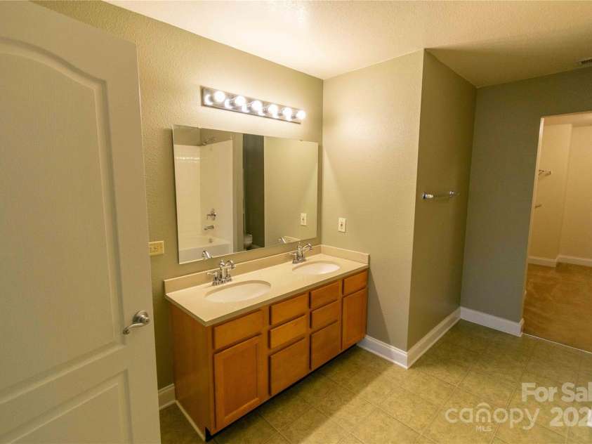 2138 Durand Road, Fort Mill, SC 29715.  MLS# CAR4209216, YatesRealty ID 4302. 