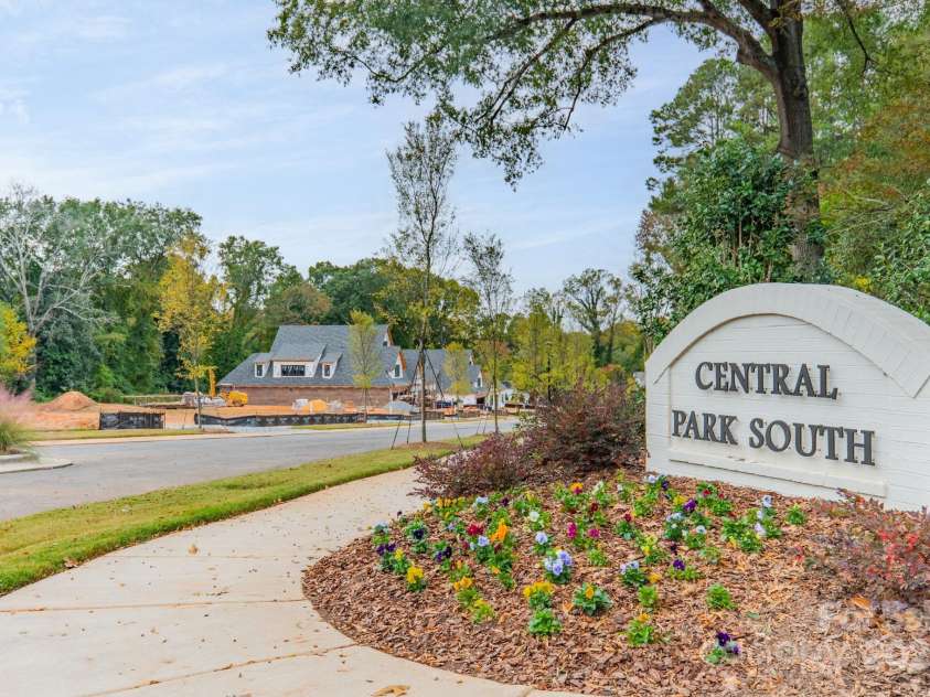 525 Winding Way, Belmont, NC 28012.  MLS# CAR4321956, YatesRealty ID 4302. 