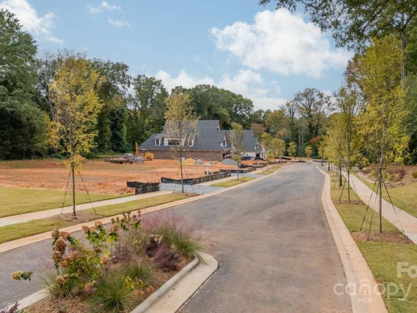 525 Winding Way, Belmont, NC 28012.  MLS# CAR4321956, YatesRealty ID 4302. 