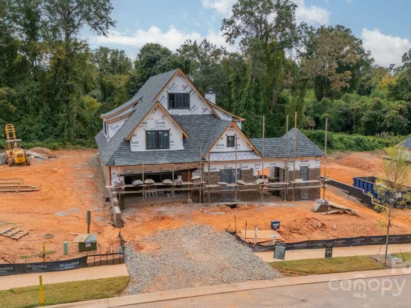 525 Winding Way, Belmont, NC 28012.  MLS# CAR4321956, YatesRealty ID 4302. 