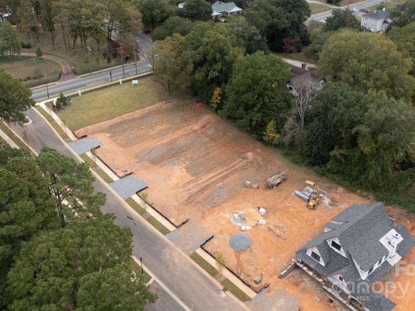 525 Winding Way, Belmont, NC 28012.  MLS# CAR4321956, YatesRealty ID 4302. 