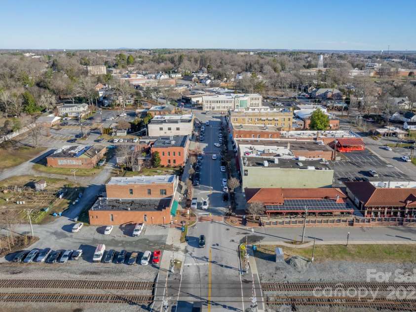 525 Winding Way, Belmont, NC 28012.  MLS# CAR4321956, YatesRealty ID 4302. 