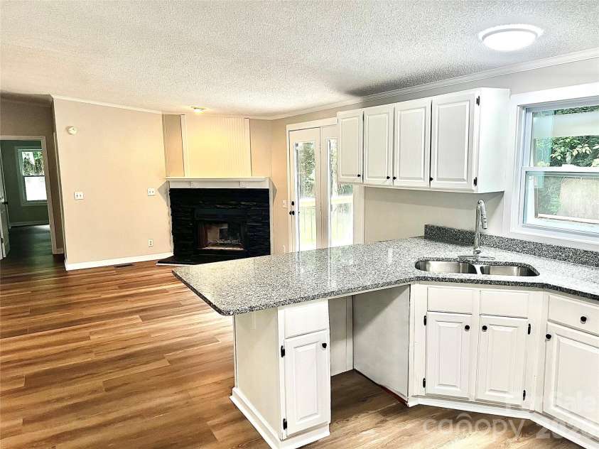 10380 Turnplow Drive, Davidson, NC 28036.  MLS# CAR4411390, YatesRealty ID 43022. 