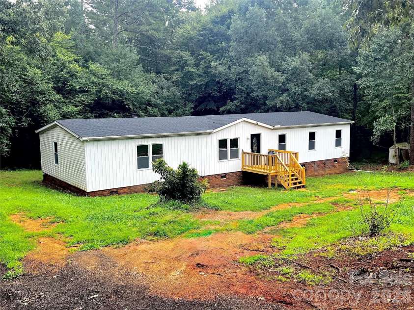 10380 Turnplow Drive, Davidson, NC 28036.  MLS# CAR4411390, YatesRealty ID 43022. 