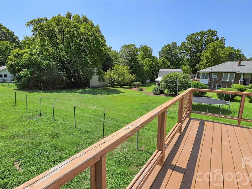 1607 Main Street, Albemarle, NC 28001.  MLS# CAR4405353, YatesRealty ID 43023. 
