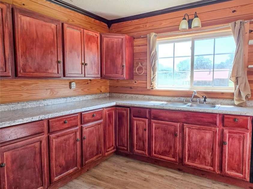 1607 Main Street, Albemarle, NC 28001.  MLS# CAR4405353, YatesRealty ID 43023. 