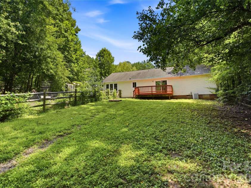 3555 Lake Bluff Drive, Sherrills Ford, NC 28673.  MLS# CAR4405905, YatesRealty ID 43024. Large private backyard