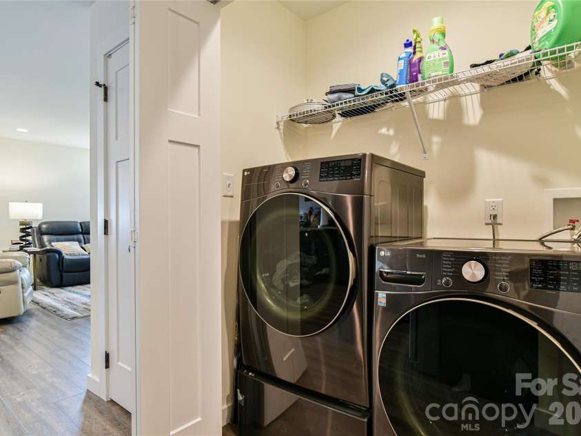 33 Ben Lippen Road, Asheville, NC 28806.  MLS# CAR4409577, YatesRealty ID 43027. Laundry in Hallway