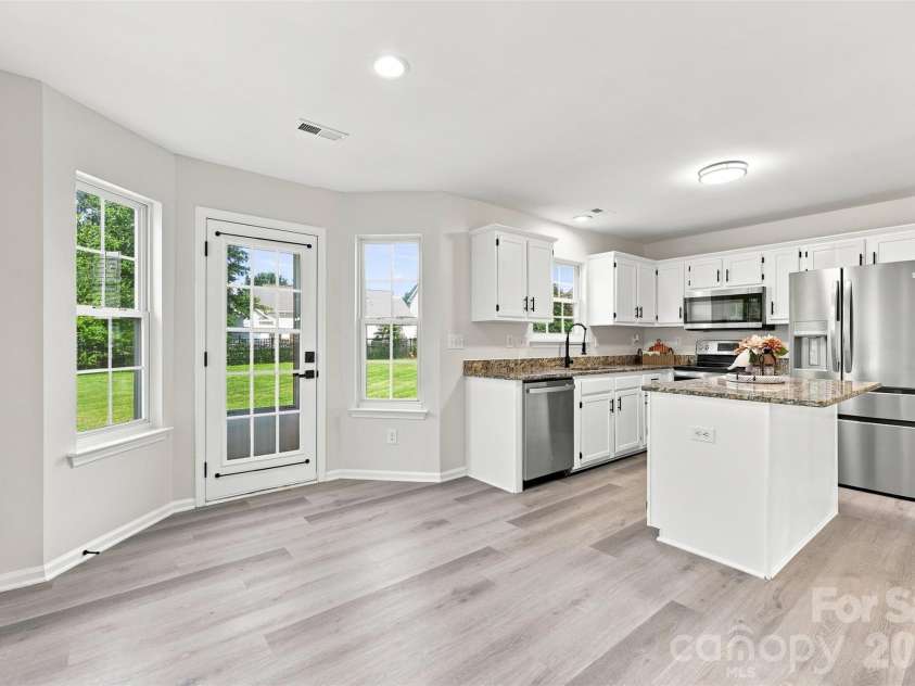 505 Whitehead Court, Fort Mill, SC 29708.  MLS# CAR4412316, YatesRealty ID 43028. 