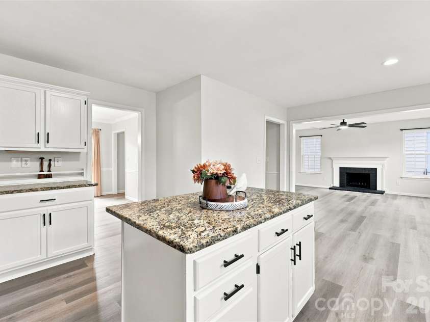505 Whitehead Court, Fort Mill, SC 29708.  MLS# CAR4412316, YatesRealty ID 43028. 