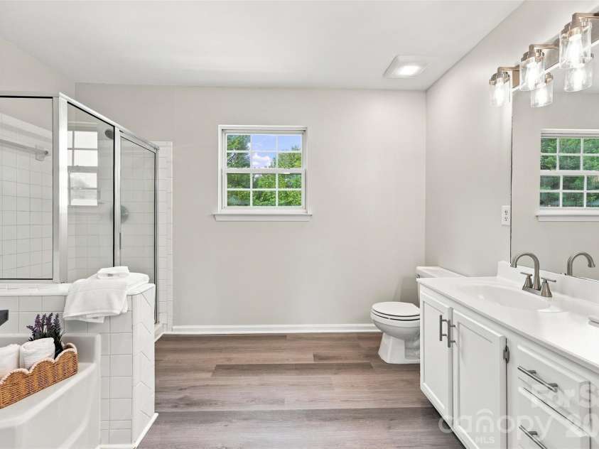 505 Whitehead Court, Fort Mill, SC 29708.  MLS# CAR4412316, YatesRealty ID 43028. 