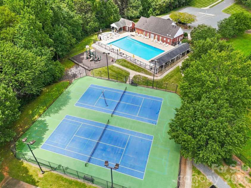 505 Whitehead Court, Fort Mill, SC 29708.  MLS# CAR4412316, YatesRealty ID 43028. 