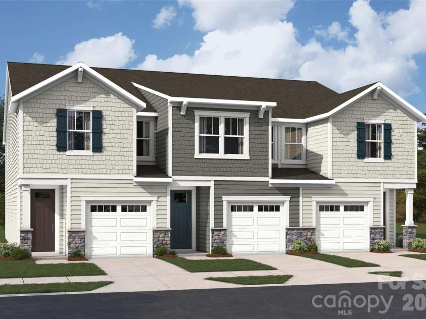 3205 Meadow Knoll Drive, Charlotte, NC 28269.  MLS# CAR4409596, YatesRealty ID 43029. 