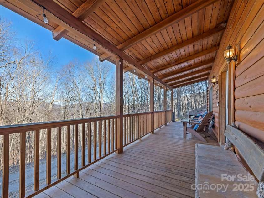 171 Sharons Bluff, Franklin, NC 28734.  MLS# CAR4329192, YatesRealty ID 4303. 