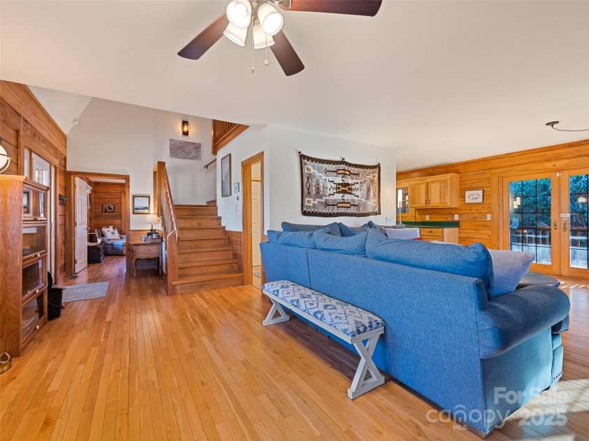 171 Sharons Bluff, Franklin, NC 28734.  MLS# CAR4329192, YatesRealty ID 4303. 