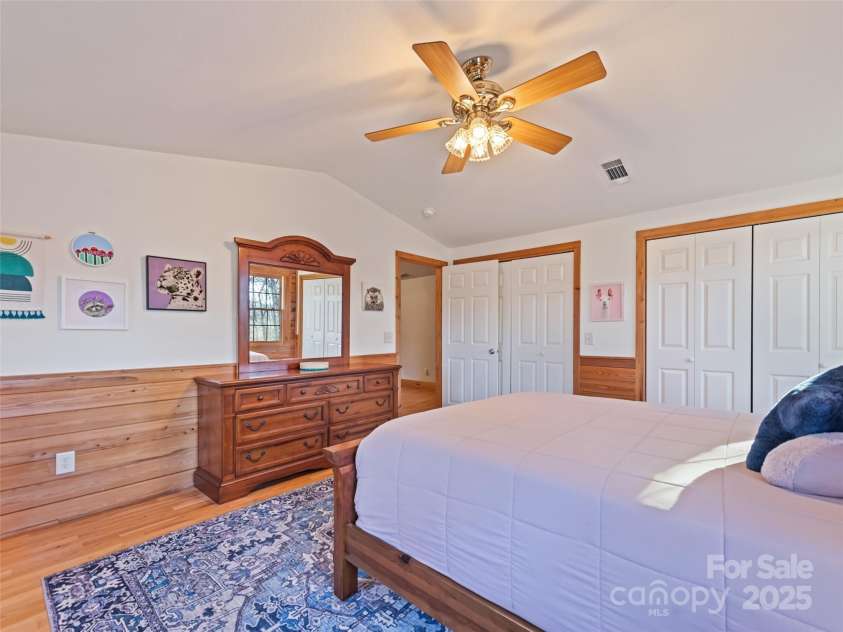 171 Sharons Bluff, Franklin, NC 28734.  MLS# CAR4329192, YatesRealty ID 4303. 